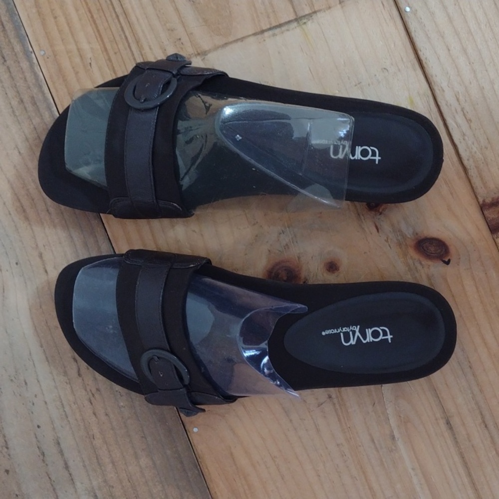 Taryn by Tarynrose Brown Flat Fabric Covered Buckle Sandals Size 7